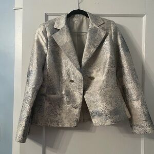 CAbi Elegant Silver Women's Blazer Size 4